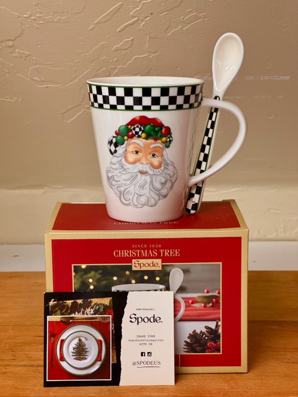SPODE...CHRISTMAS TREE BLACK AND WHITE SANTA/SNOWMAN  MUG AND SPOON SET NIB